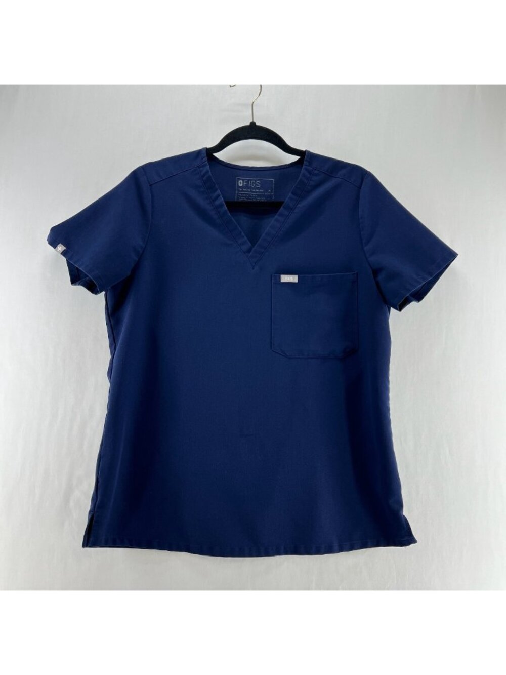 FIGS One Pocket Scrub Top Womens M V-Neck Stretch Technical Healthcare Navy Blue